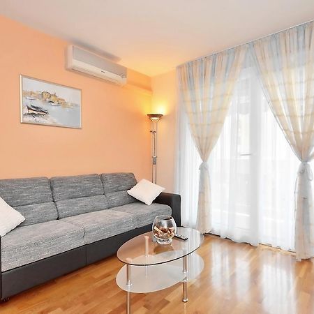 Apartment Good Choice Split Room photo